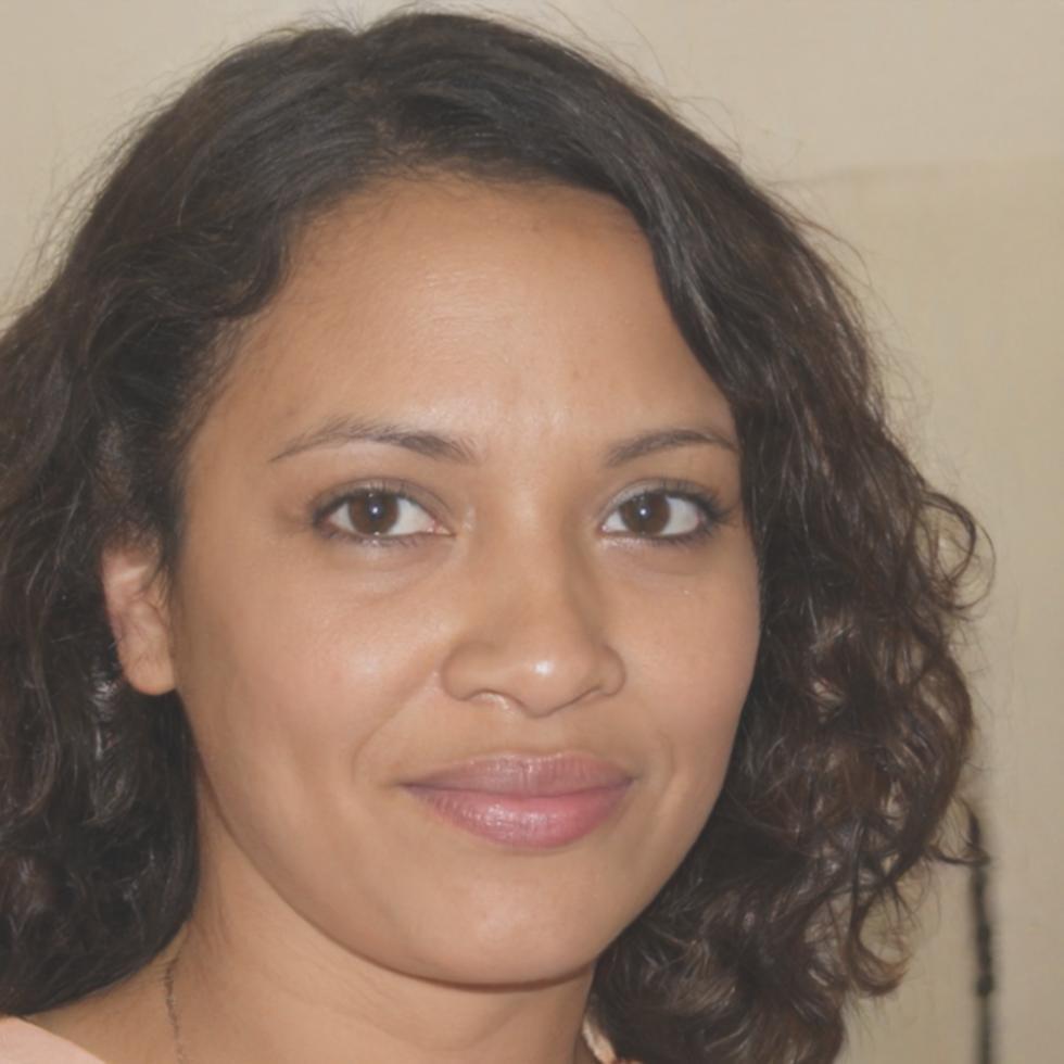 María Fernández, Especialista en Análisis